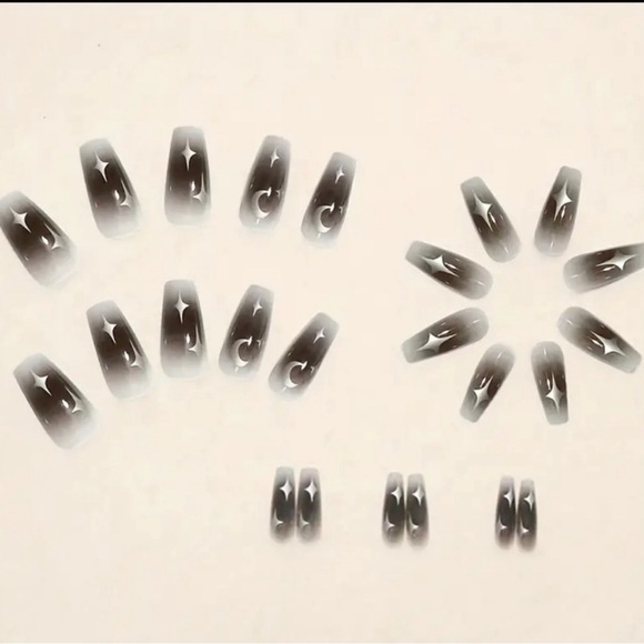 24 Piece Gradient Moon & Star Gray Press on Nails - Picture 3 of 8